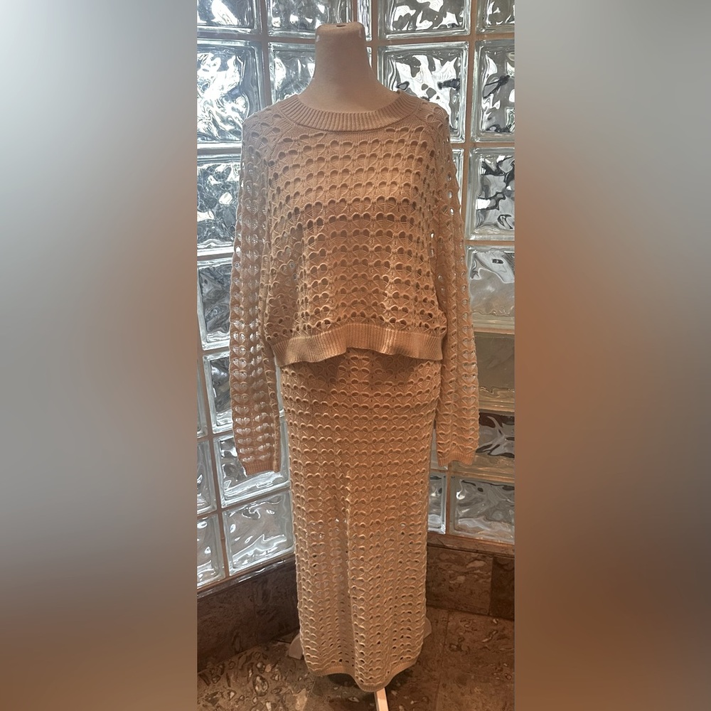 Elegant Cream Knit Skirt / Matching Top